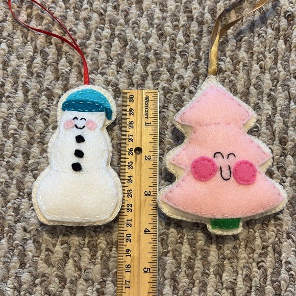 Hand-Crafted Felt Christmas Ornaments - Picture 15 of 16